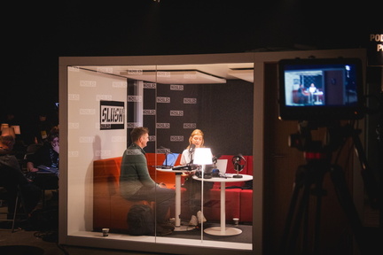 Podcast pods