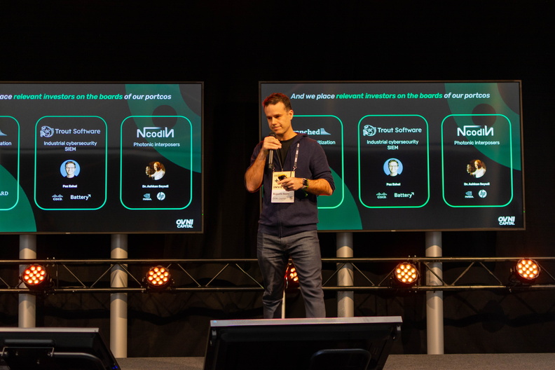Slush2024 SlushXRaisePitching Lais Glaser-48 - Slush2024_SlushXRaisePitching_Lais_Glaser-48.jpg Slush2024_SlushXRaisePitching_Lais_Glaser-48.jpg