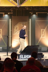SLUSH2025 11.19 HIEU VO 0276