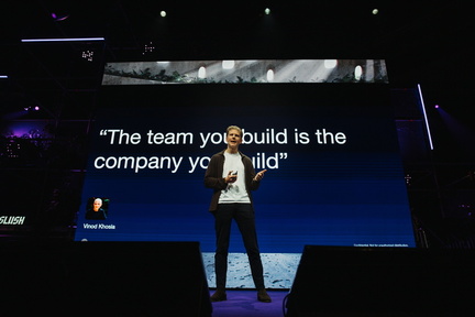 Slush2025 1911 AgustinGaragorr BuilderStage Jacob Wallberg-1